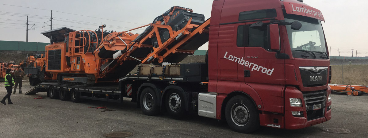 NEW 2018 Rockster R700S complete with RS73 Screen Box & RB65 Return Belt recently sold and shipped to a client based in East Africa. New 2018 Rockster R700S